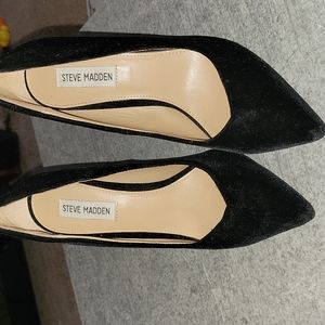 Steve Madden velvet pumps, size 8.5